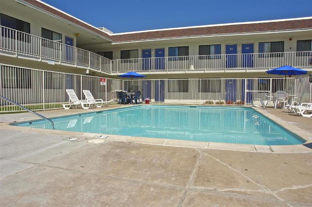 Park Inn By Radisson, Thornton Facilities photo